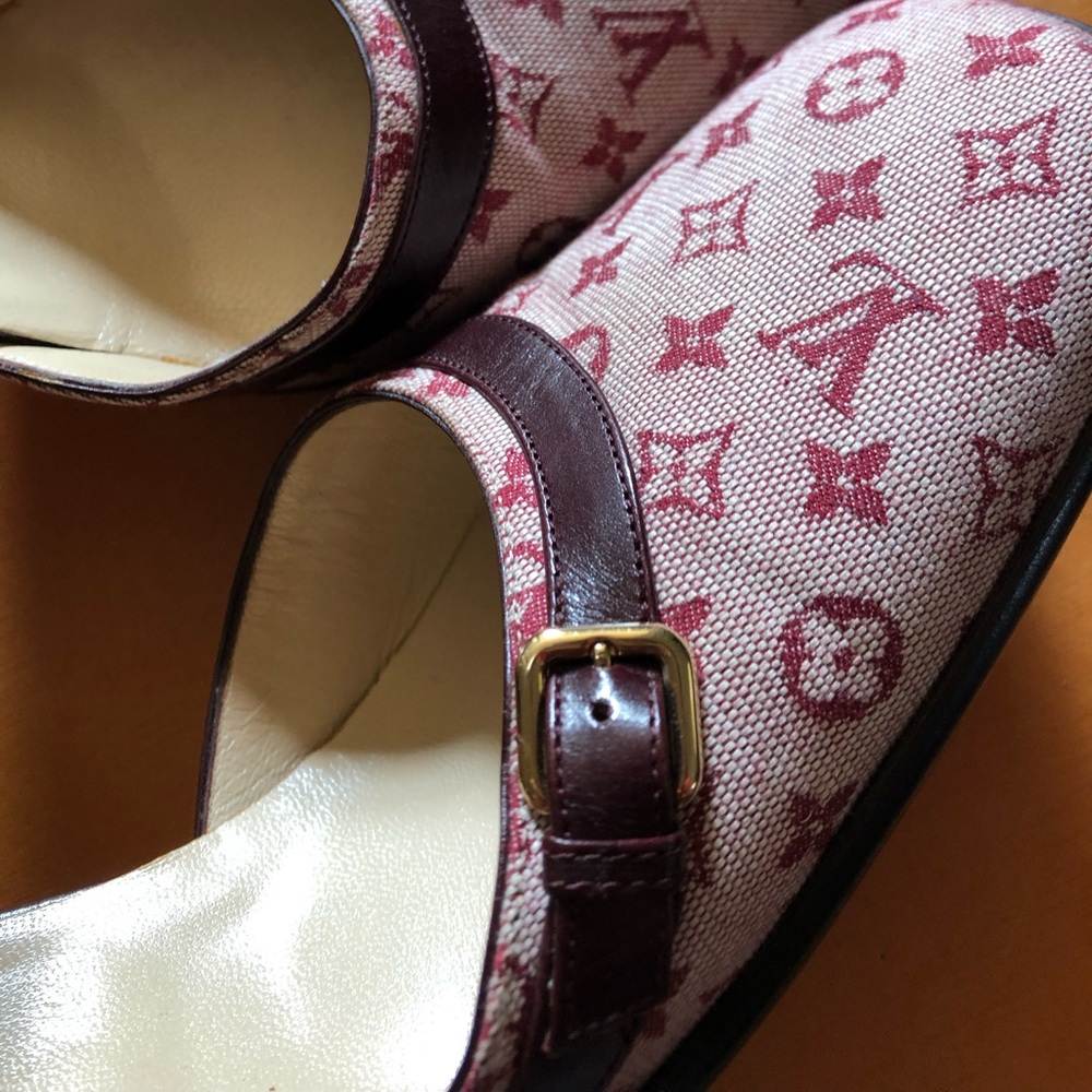 LV Monogram heeled